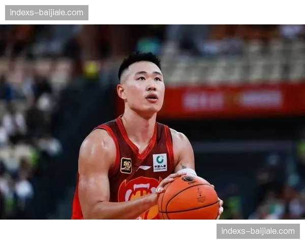 深圳双核贺希宁史密斯包揽月最佳 球队化学反应出色